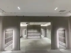 4 - Stella McCartney Trafalgar Kuwait